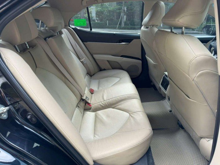 Toyota Camry 2.5Q 2022