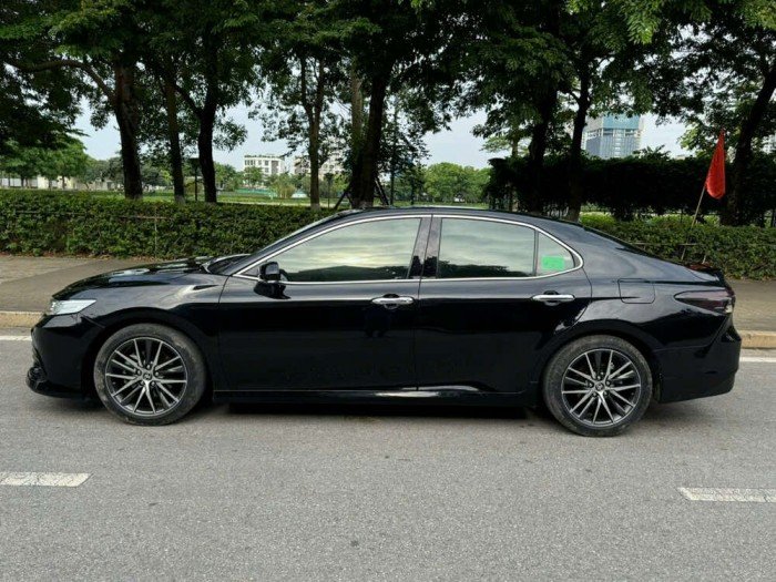 Toyota Camry 2.5Q 2022