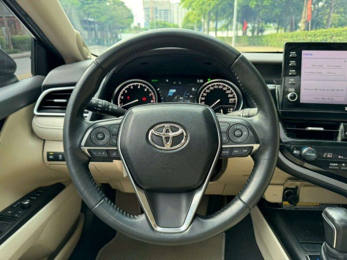 Toyota Camry 2.5Q 2022