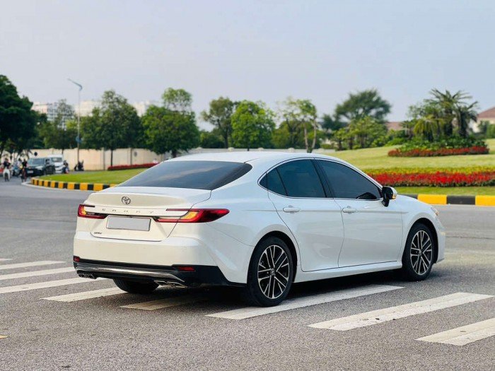 Toyota Camry 2.0Q sx 2025