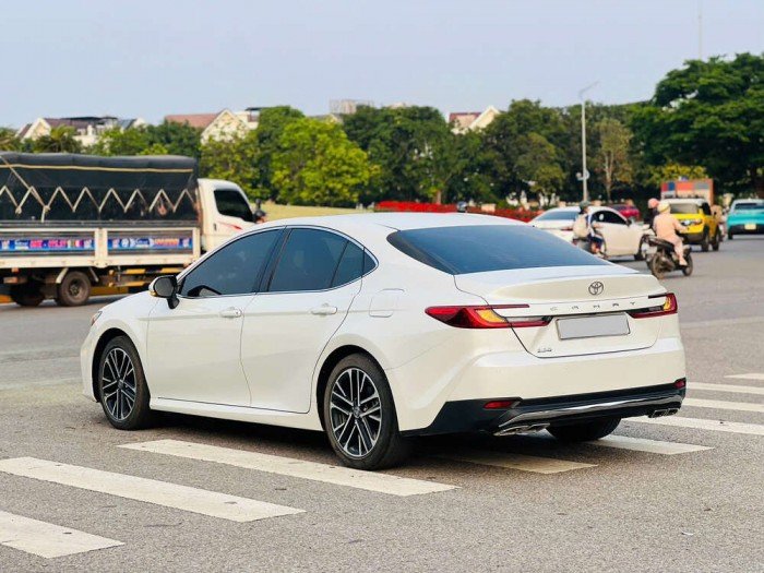 Toyota Camry 2.0Q sx 2025