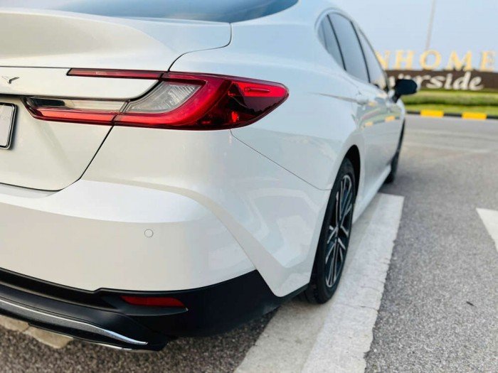 Toyota Camry 2.0Q sx 2025