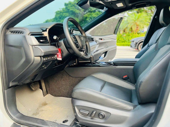 Toyota Camry 2.0Q sx 2025