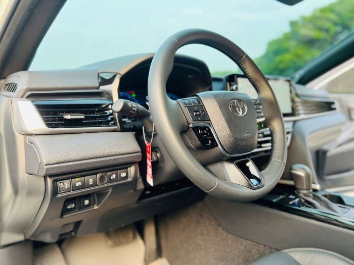 Toyota Camry 2.0Q sx 2025