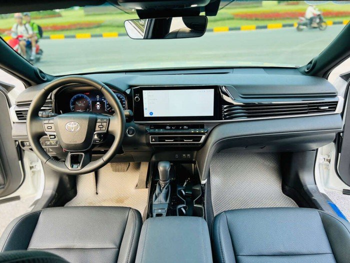 Toyota Camry 2.0Q sx 2025