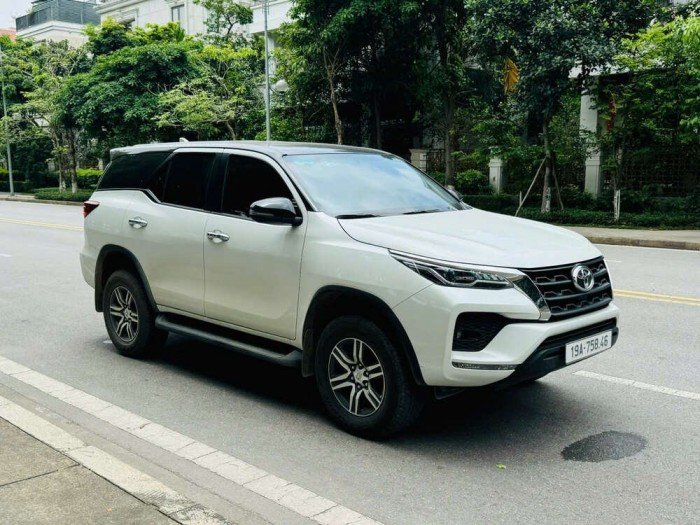 Toyota Fortuner 2.4L 2025