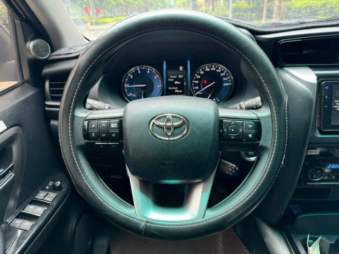 Toyota Fortuner 2.4L 2025