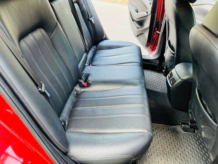 Mazda 6 2.0 Luxury 2020 Mazda 6 2.0 Luxury 2020