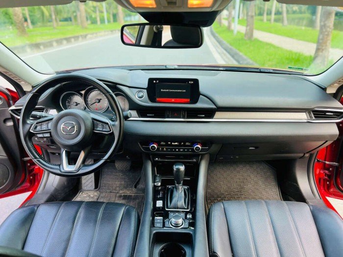 Mazda 6 2.0 Luxury 2020 Mazda 6 2.0 Luxury 2020