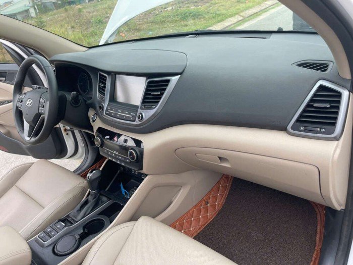 Hyundai Tucson 2.0 Đặc biệt sx 2018