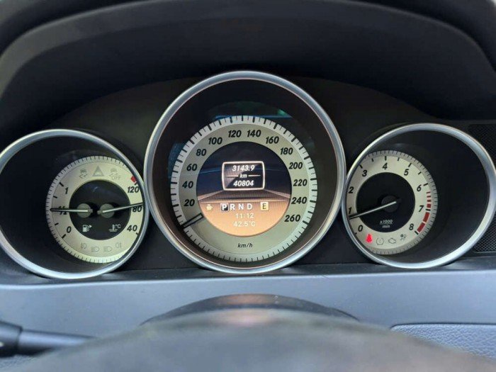 Mercedes Benz C250 2012 đỏ rực rỡ