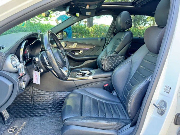 Mercedes-Benz C300 AMG 2016