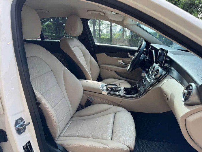 Mercedes-Benz C200 2017