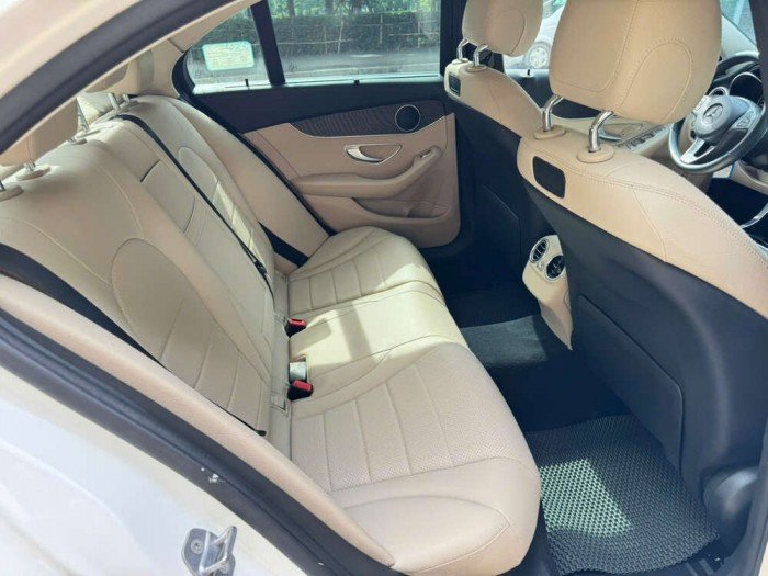 Mercedes-Benz C200 2017