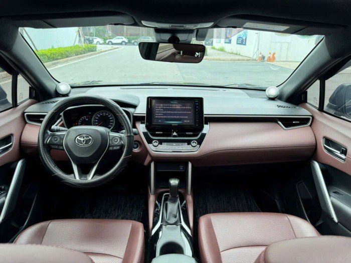Toyota cross 1.8V 2020