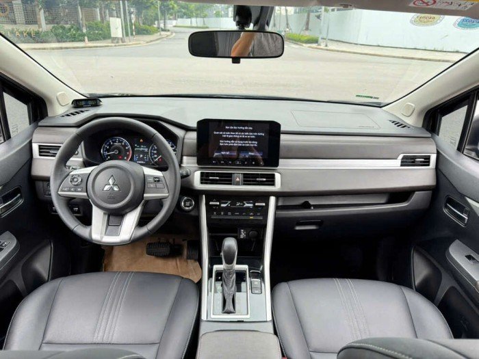 Mitsubishi Xpander Premium 1.5 AT 2024