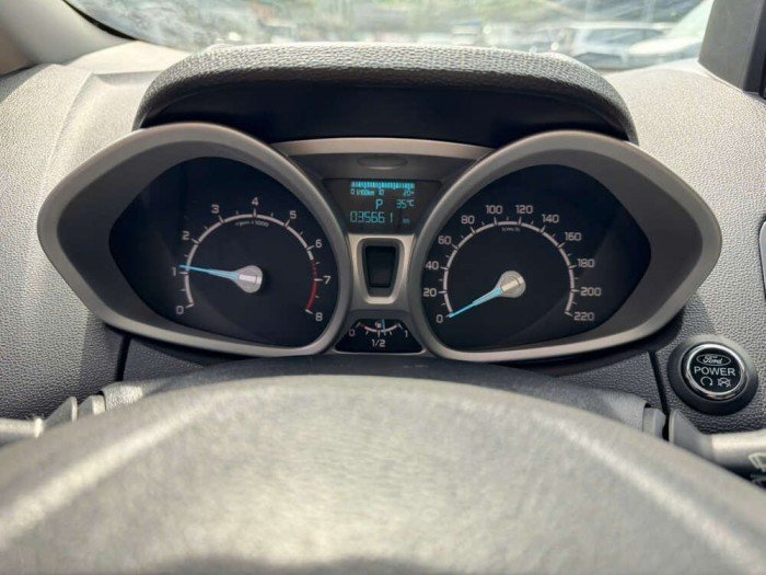 Ford EcoSport Titanium 1.5L 2015 Ford EcoSport Titanium 1.5L 2015