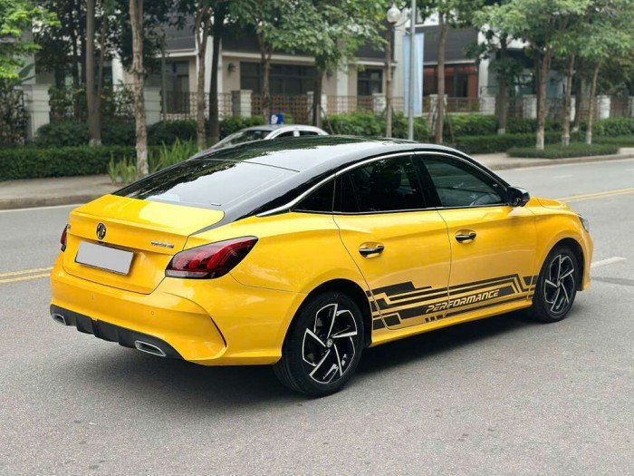 MG 5 2022 1.5Luxury Vàng
