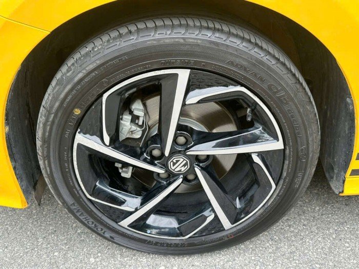MG 5 2022 1.5Luxury Vàng