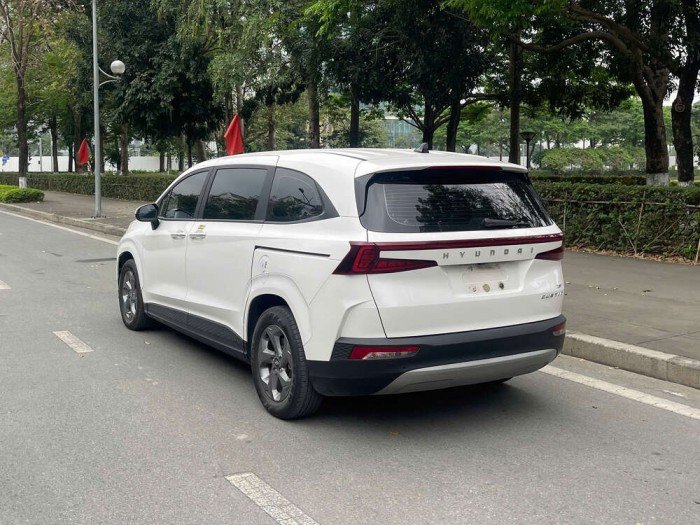 Hyundai Custin 1.5AT tiêu chuẩn 2023