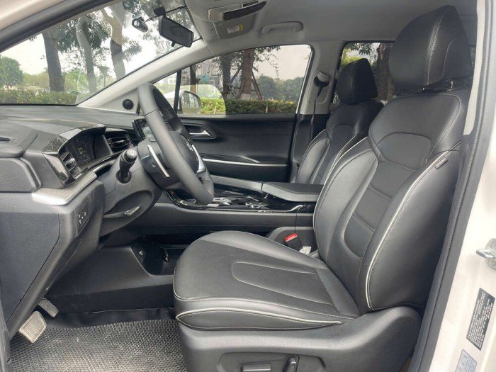 Hyundai Custin 1.5AT tiêu chuẩn 2023
